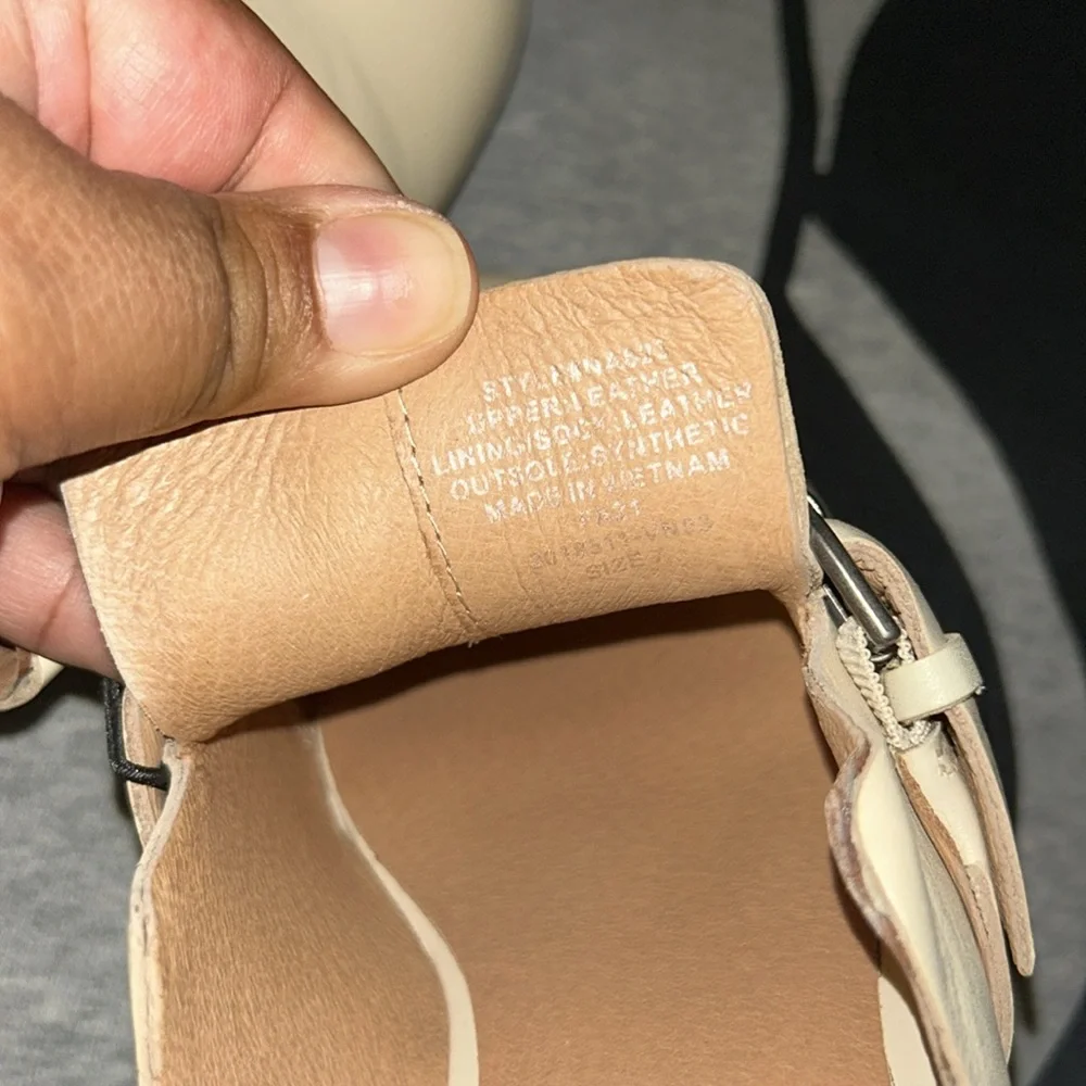 Madewell The Monique Buckle Clog in Bone Size 7 - Picture 14 of 15